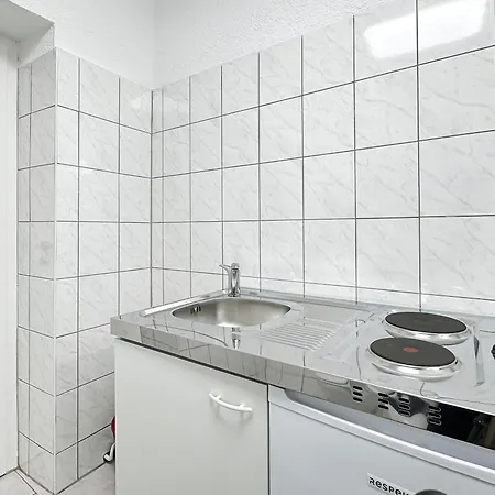 2 Fuer 6 P, 15 Min Zum Flughafen Appartamento Esslingen am Neckar